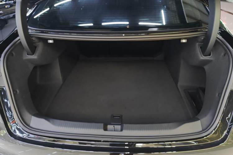 Used Buick LaCrosse 2025 28T Platinum Edition Trunk
