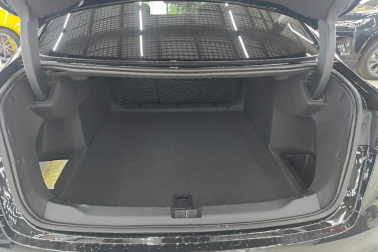 Used Buick LaCrosse 2025 Platinum Avia Edition Trunk