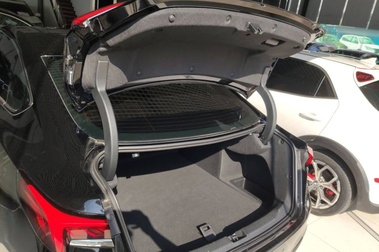 Used Buick LaCrosse 2025 28T Platinum Edition Trunk