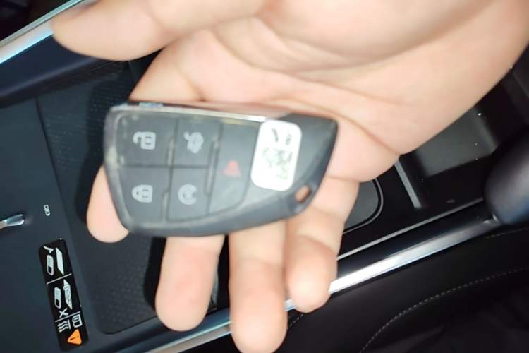 Used Buick LaCrosse 2025 28T Platinum Edition Vehicle Key