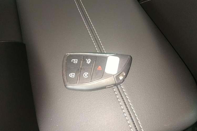 Used Buick LaCrosse 2025 28T Platinum Edition Vehicle Key