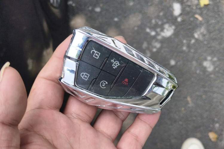 Used Buick LaCrosse 2025 28T Platinum Edition Vehicle Key