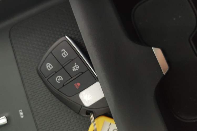 Used Buick LaCrosse 2025 28T Platinum Edition Vehicle Key
