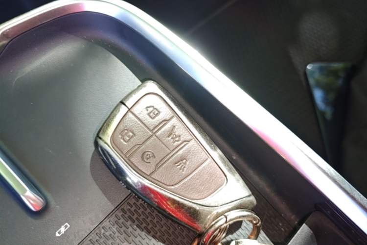 Used Buick LaCrosse 2025 28T Platinum Edition Vehicle Key