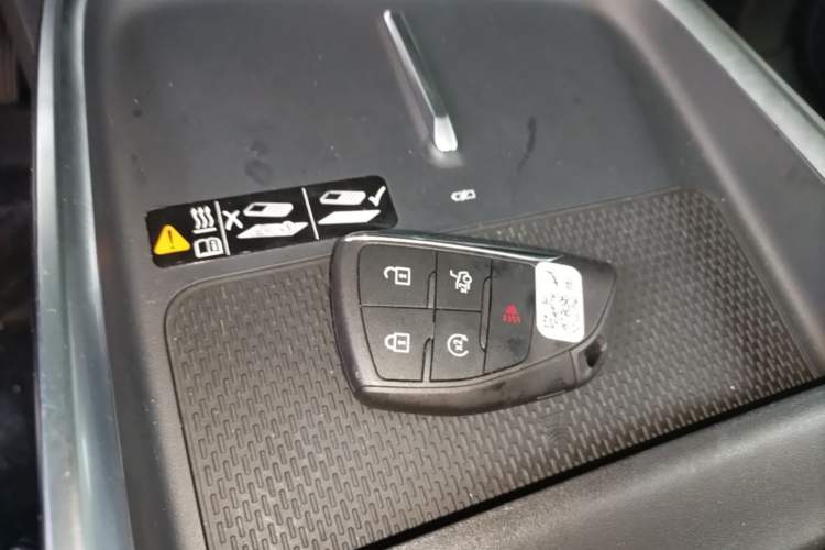 Used Buick LaCrosse 2025 28T Platinum Edition Vehicle Key