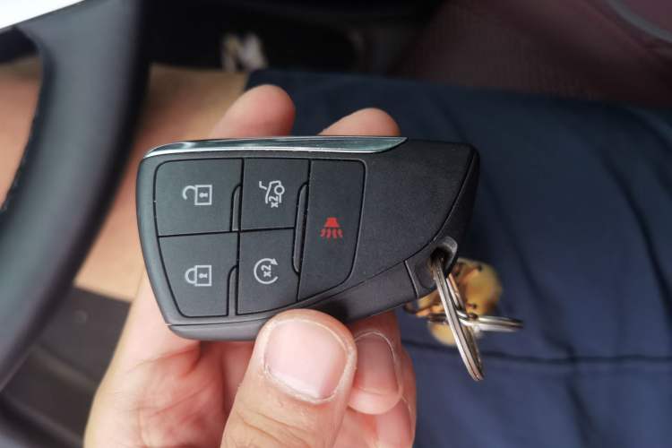 Used Buick LaCrosse 2025 28T Platinum Edition Vehicle Key