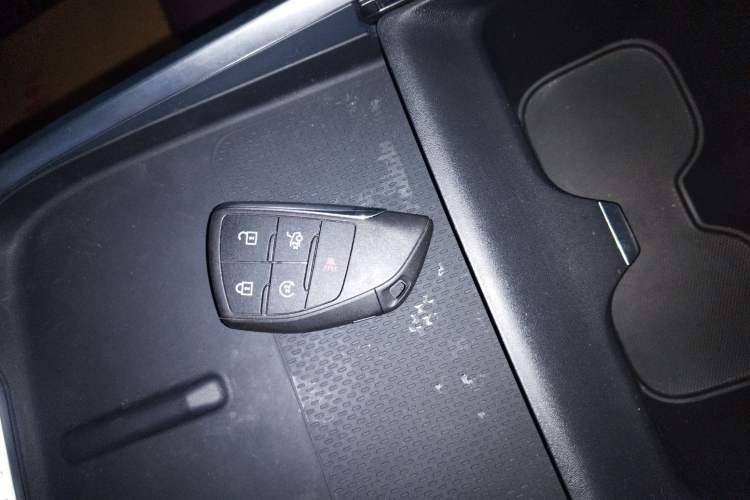 Used Buick LaCrosse 2025 28T Platinum Edition Vehicle Key