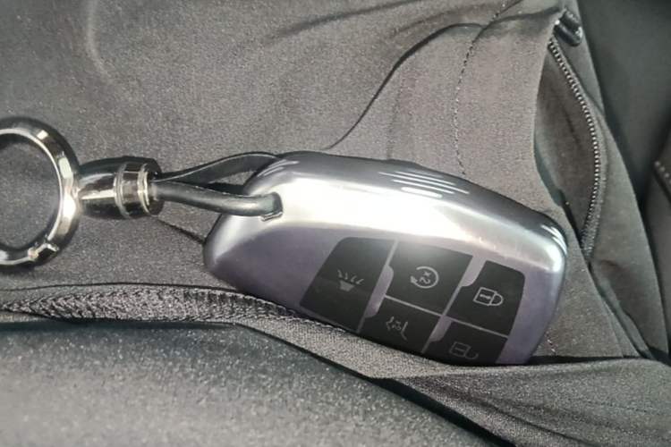 Used Buick LaCrosse 2025 28T Platinum Edition Vehicle Key