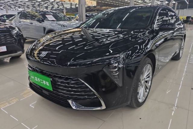 Used Buick LaCrosse 2025 Platinum Avia Edition