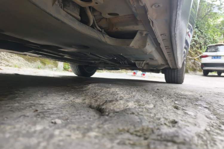Used Buick LaCrosse 2025 Platinum Avia Edition Chassis Rear Right