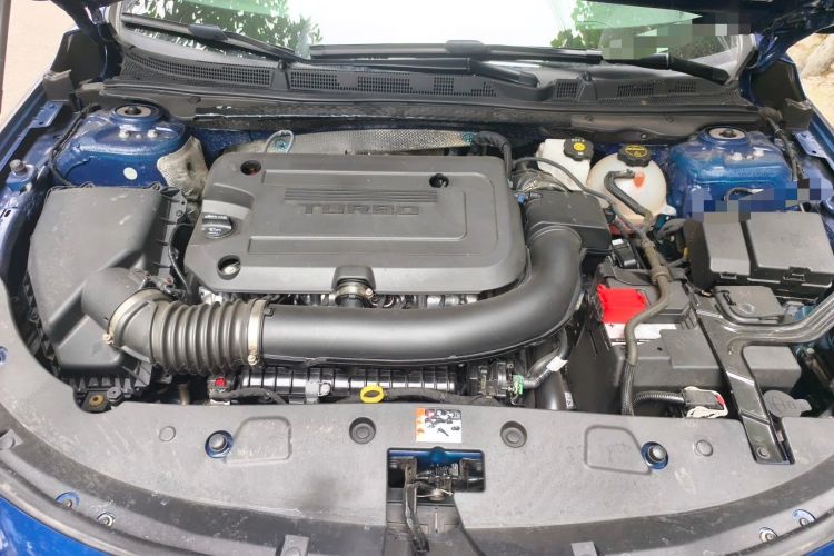Used Buick LaCrosse 2025 Platinum Avia Edition Engine Bay