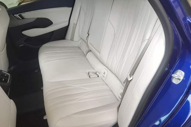Used Buick LaCrosse 2025 Platinum Avia Edition Left Rear Seat