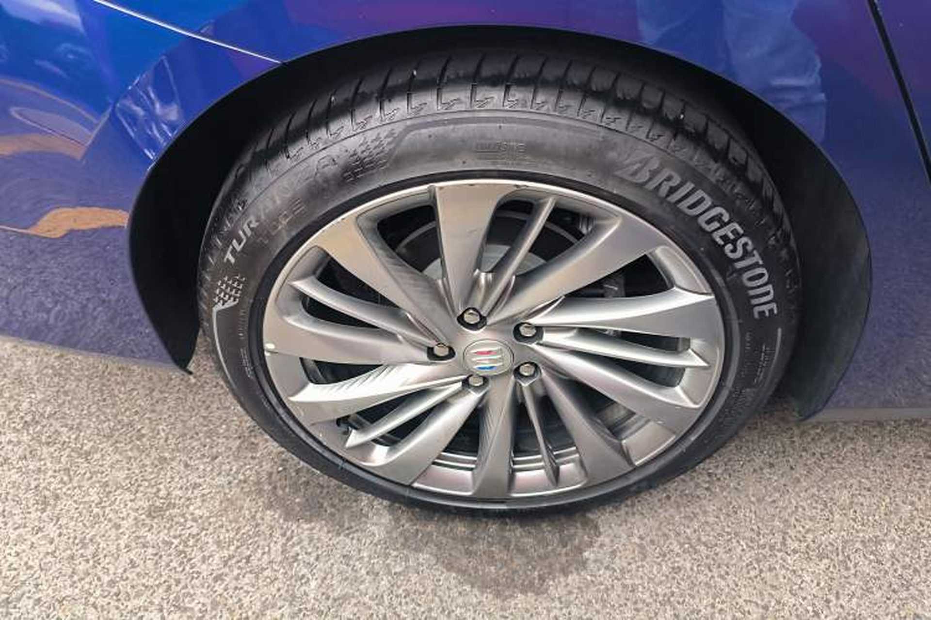 Used Buick LaCrosse 2025 Platinum Avia Edition Right Rear Wheel Hub