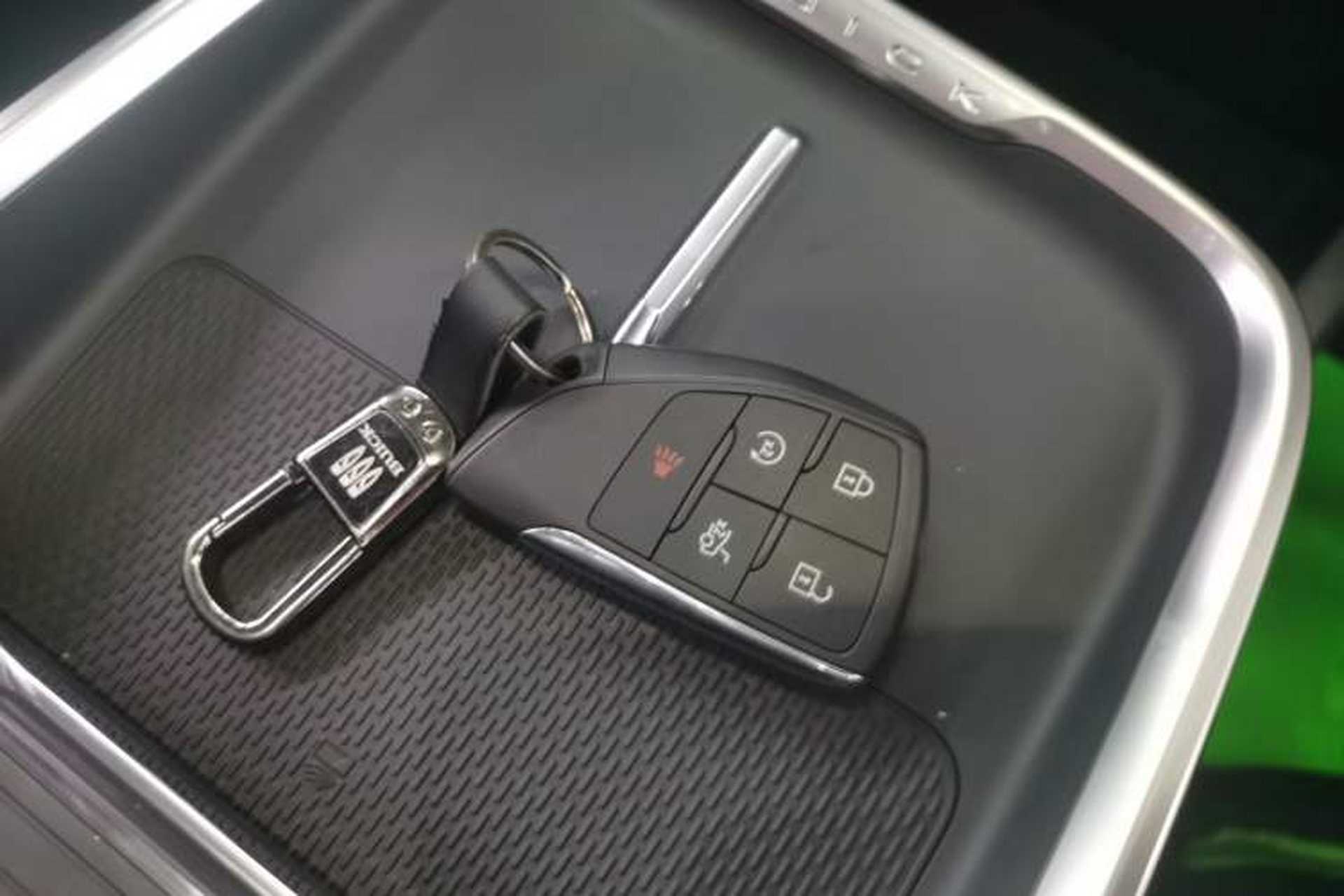 Used Buick LaCrosse 2025 28T Platinum Edition Interior 1