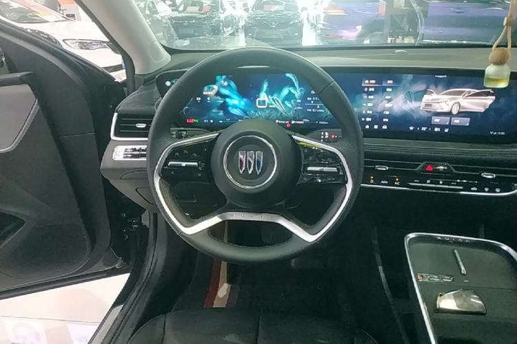 Used Buick LaCrosse 2025 28T Platinum Edition Steering Wheel