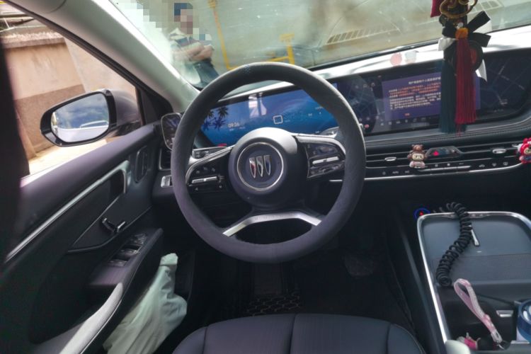 Used Buick LaCrosse 2025 28T Platinum Edition Steering Wheel