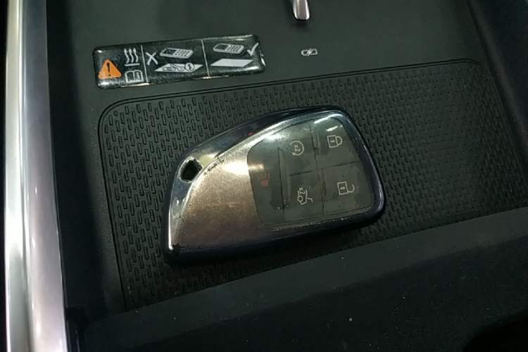 Used Buick LaCrosse 2025 28T Platinum Edition Vehicle Key