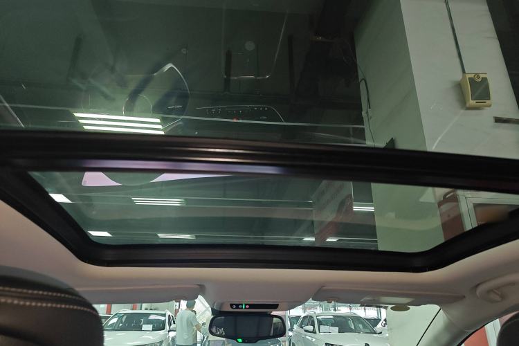 Used Buick LaCrosse 2025 28T Platinum Edition Headliner