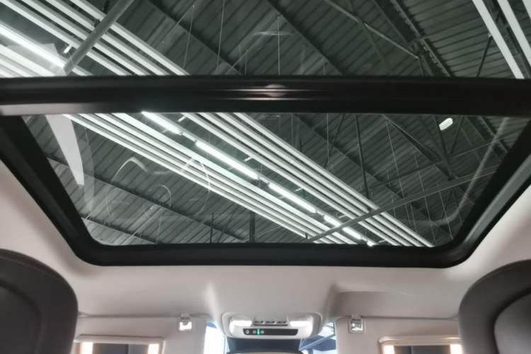 Used Buick LaCrosse 2025 28T Platinum Edition Headliner