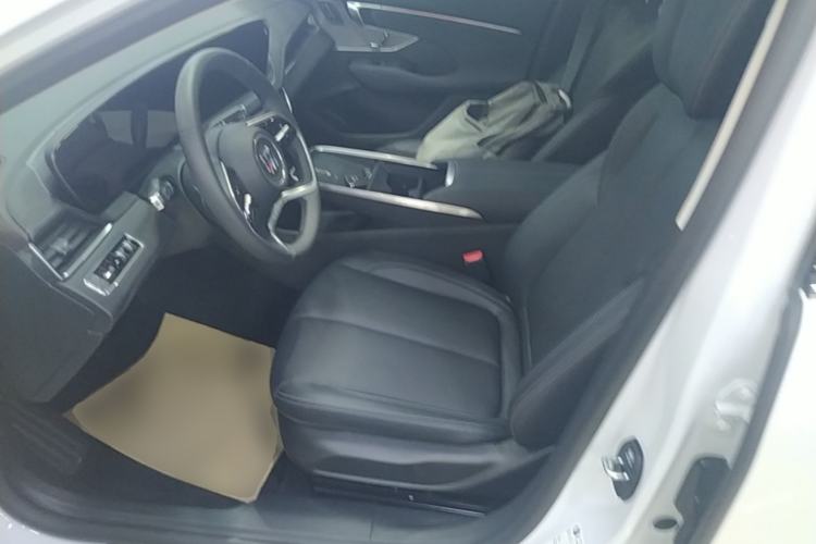 Used Buick LaCrosse 2025 28T Platinum Edition Left Front Seat