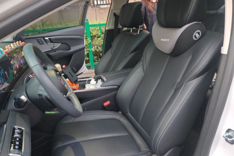 Used Buick LaCrosse 2025 28T Platinum Edition Left Front Seat