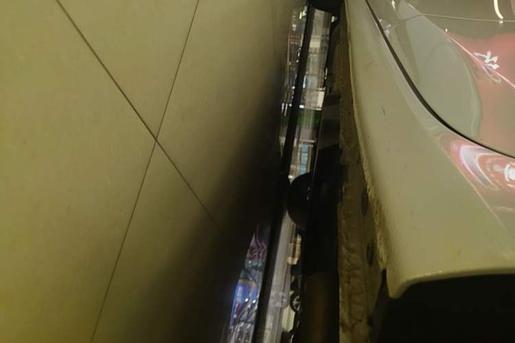 Used Buick LaCrosse 2025 28T Platinum Edition Left Side Sill