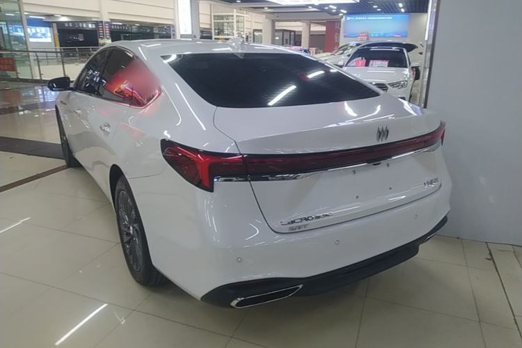 Used Buick LaCrosse 2025 28T Platinum Edition Rear Left 45 Deg