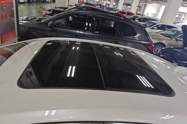 Used Buick LaCrosse 2025 28T Platinum Edition Roof