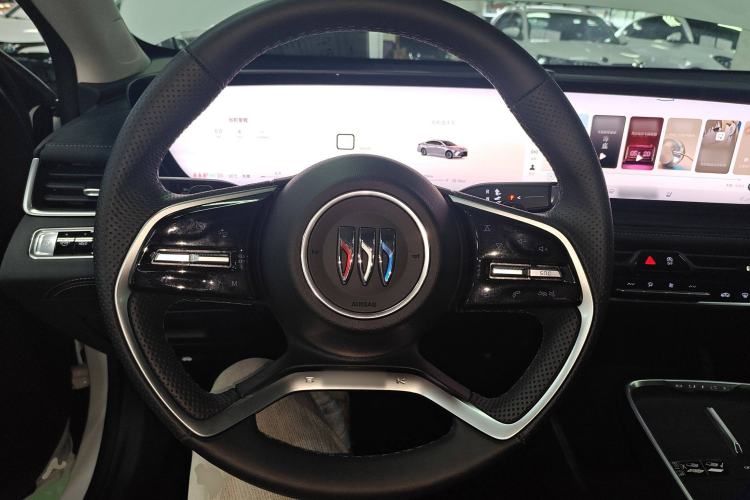 Used Buick LaCrosse 2025 28T Platinum Edition Steering Wheel