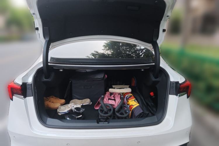 Used Buick LaCrosse 2025 28T Platinum Edition Trunk