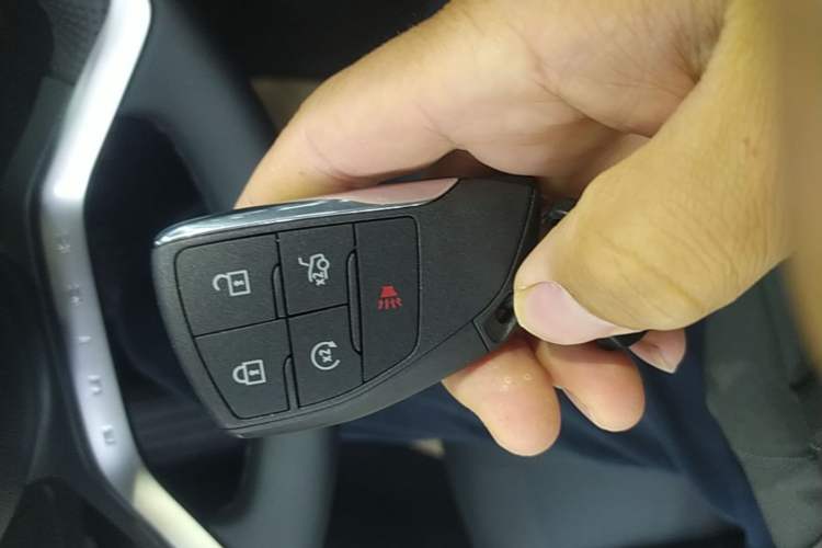 Used Buick LaCrosse 2025 28T Platinum Edition Vehicle Key