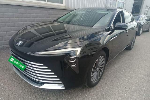 Ojetý Buick LaCrosse 2026 Model 28T Platinum Edition