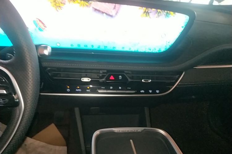 Used Buick LaCrosse 2026 Model 28T Platinum Edition Audio And AC Panel