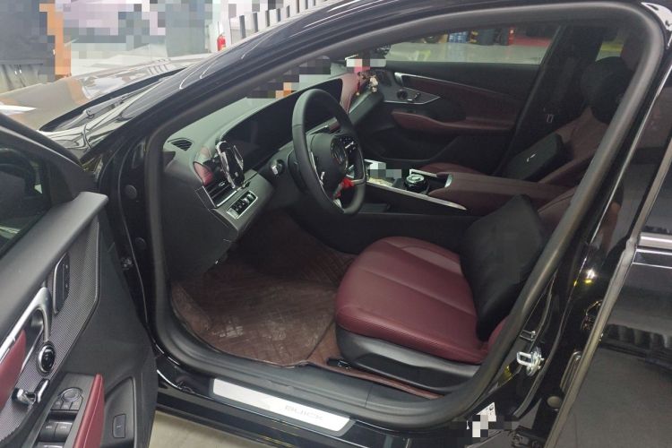 Used Buick LaCrosse 2026 Model 28T Platinum Edition Driver Seat