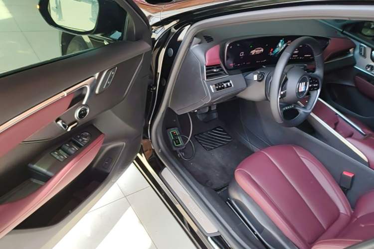 Used Buick LaCrosse 2026 Model 28T Platinum Edition Driver Seat