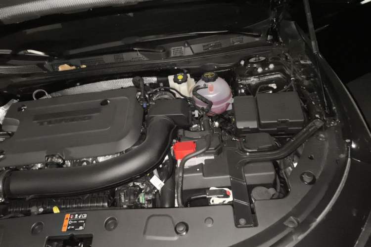 Used Buick LaCrosse 2026 Model 28T Platinum Edition Engine Bay Left