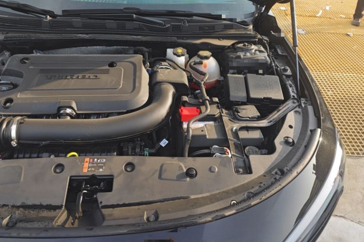 Used Buick LaCrosse 2026 Model 28T Platinum Edition Engine Bay Left