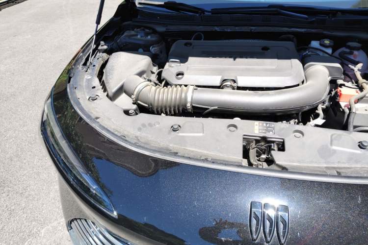 Used Buick LaCrosse 2026 Model 28T Platinum Edition Engine Bay Right