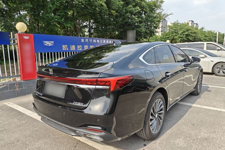 Used Buick LaCrosse 2026 Model 28T Platinum Edition Exterior 1