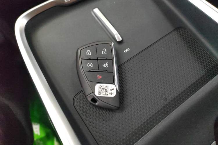 Used Buick LaCrosse 2026 Model 28T Platinum Edition Interior 1