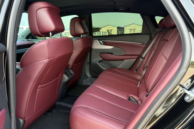 Used Buick LaCrosse 2026 Model 28T Platinum Edition Interior 2