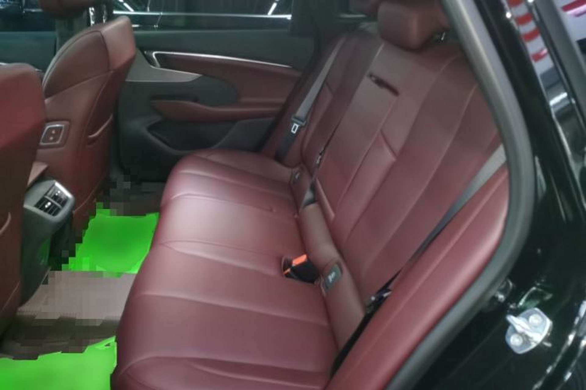 Used Buick LaCrosse 2026 Model 28T Platinum Edition Interior 4