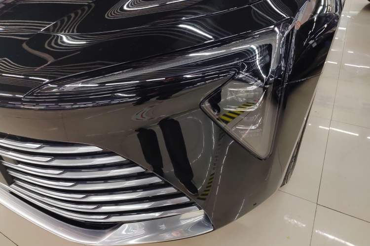 Used Buick LaCrosse 2026 Model 28T Platinum Edition Left Front Headlight
