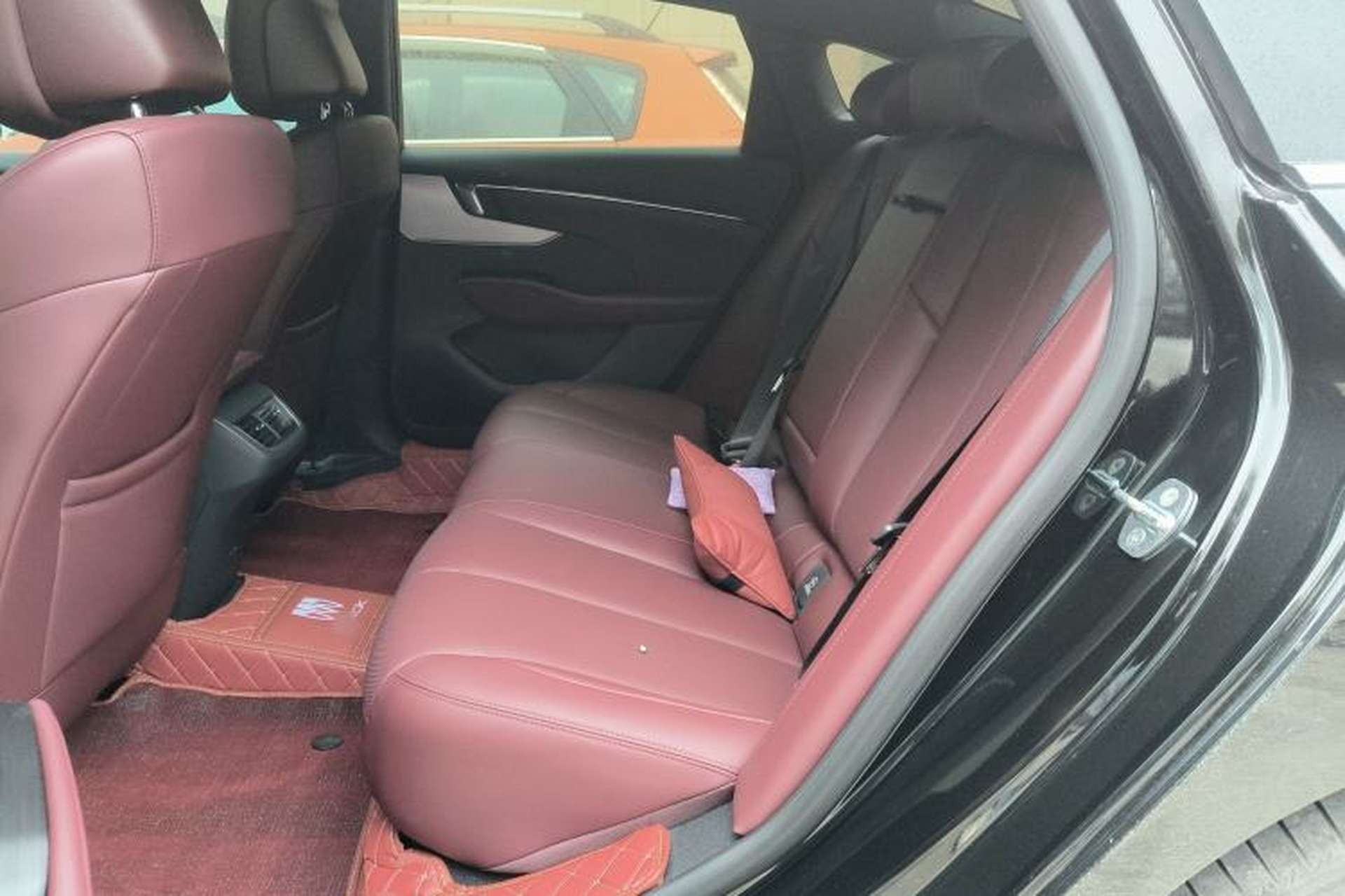 Used Buick LaCrosse 2026 Model 28T Platinum Edition Left Rear Seat