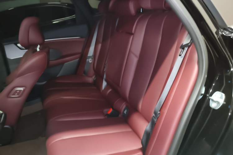 Used Buick LaCrosse 2026 Model 28T Platinum Edition Left Rear Seat