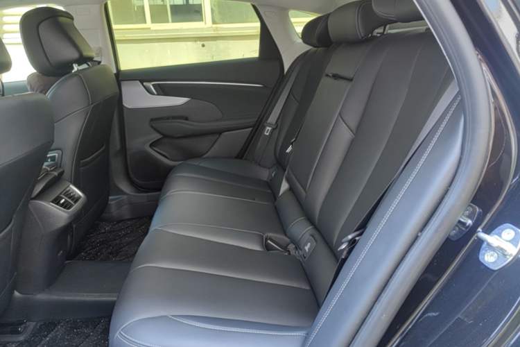 Used Buick LaCrosse 2026 Model 28T Platinum Edition Left Rear Seat