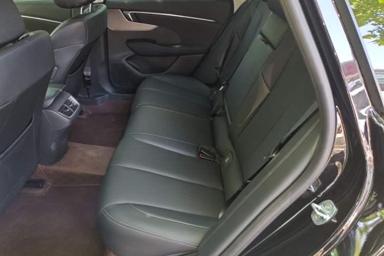 Used Buick LaCrosse 2026 Model 28T Platinum Edition Left Rear Seat