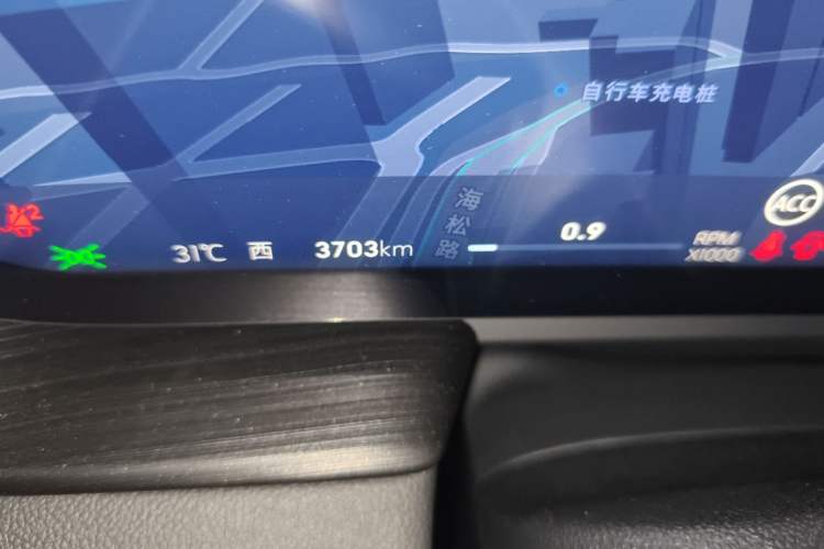 Used Buick LaCrosse 2026 Model 28T Platinum Edition Odometer Close Up