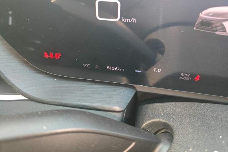 Used Buick LaCrosse 2026 Model 28T Platinum Edition Odometer Close Up