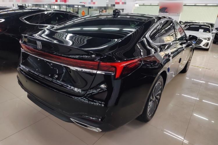 Used Buick LaCrosse 2026 Model 28T Platinum Edition Rear Right 45 Deg